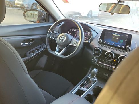 Used 2024 Nissan Sentra SR FWD image 14