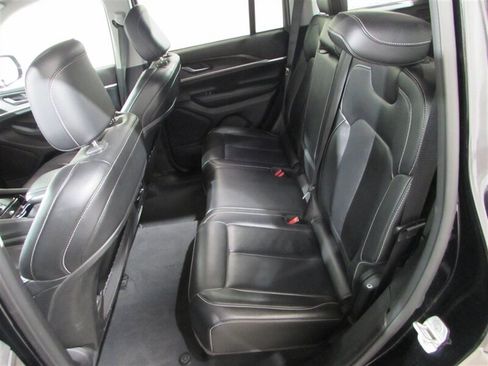 Used 2023 Jeep Grand Cherokee Limited AWD/4WD image 37