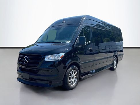 Used 2022 Mercedes-Benz Sprinter 3500 image 6