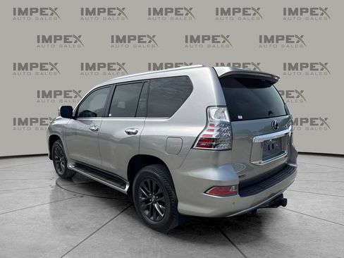 Used 2023 Lexus GX 460 Premium w/ Premium Package AWD/4WD image 3