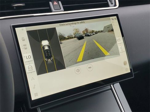 New 2026 Land Rover Range Rover Evoque S image 31