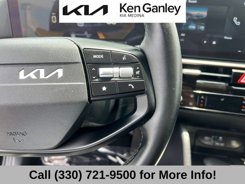 Certified 2026 Kia Sportage LX w/ LX Convenience Package FWD image 32