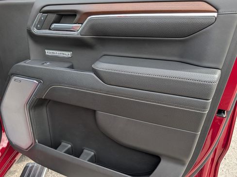 Used 2024 GMC Sierra 1500 Denali image 34