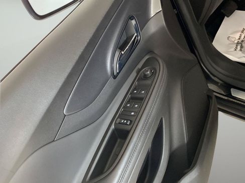 Used 2022 Buick Encore Preferred w/ Safety Package AWD/4WD image 12