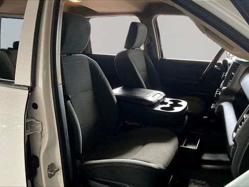 Used 2019 RAM 3500 Tradesman AWD/4WD image 25