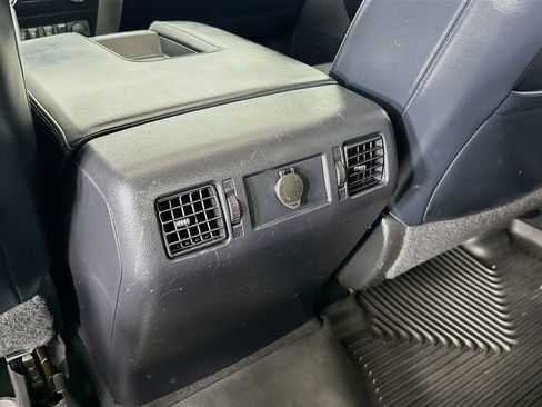 Used 2020 Toyota Tundra Platinum AWD/4WD image 26