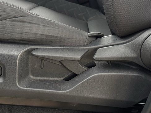 Used 2025 Toyota Tacoma SR image 24