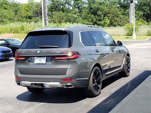 New 2026 BMW X7 xDrive40i image 5