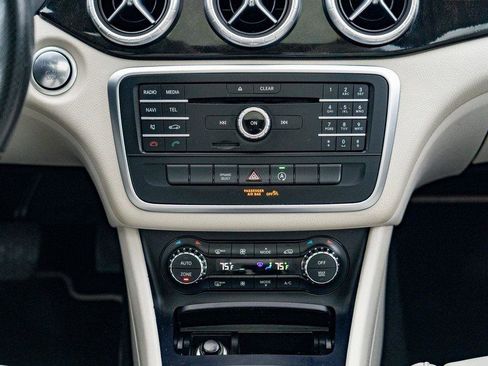 Used 2016 Mercedes-Benz CLA 250 4MATIC image 19