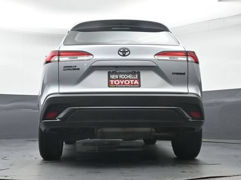 Certified 2024 Toyota Corolla Cross AWD Hybrid image 32