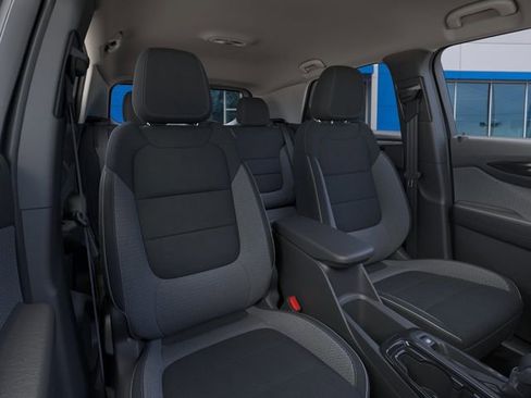 New 2026 Chevrolet TrailBlazer LT w/ LT Cold Weather Package FWD image 16