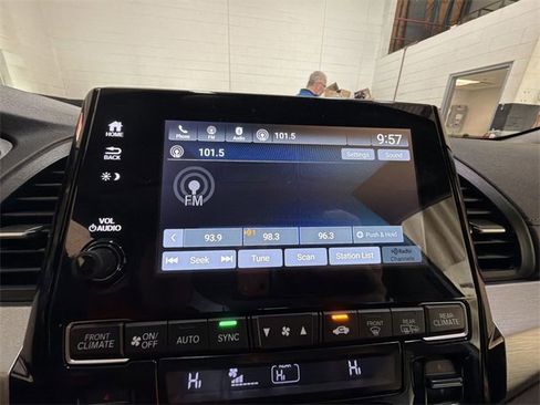 Used 2019 Honda Odyssey EX image 16