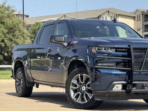 Used 2021 Chevrolet Silverado 1500 RST AWD/4WD image 3