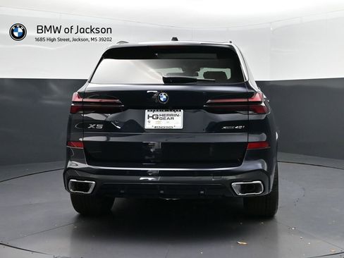 New 2026 BMW X5 xDrive40i w/ M Sport Package AWD/4WD image 6