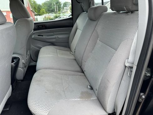Used 2014 Toyota Tacoma 4x4 Double Cab image 5