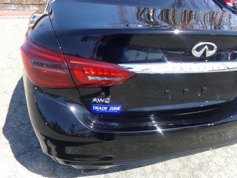 Used 2018 INFINITI Q50 Luxe w/ Essential Package (3.0T Luxe) image 10