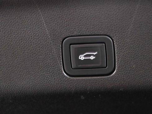 Used 2021 GMC Yukon AT4 w/ Technology Package AWD/4WD image 35