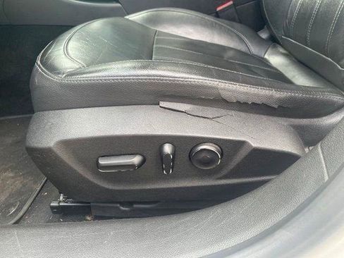 Used 2011 Buick Regal CXL w/ RL5 Preferred Equipment Group FWD image 12