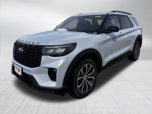 New 2026 Ford Explorer ST-Line AWD/4WD image 2