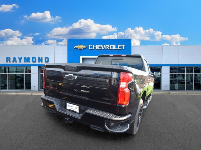New 2026 Chevrolet Silverado 1500 RST w/ Redline Edition AWD/4WD image 4