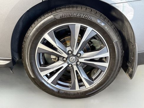 Used 2020 Nissan Pathfinder Platinum FWD image 37
