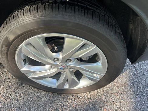 Used 2024 Buick Encore GX Preferred AWD/4WD image 9