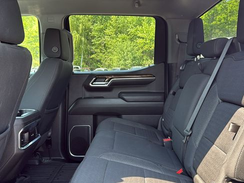 Used 2022 GMC Sierra 1500 Elevation w/ LPO, Elevation Black Package AWD/4WD image 27