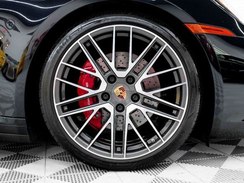 Used 2021 Porsche 911 Carrera S RWD image 28