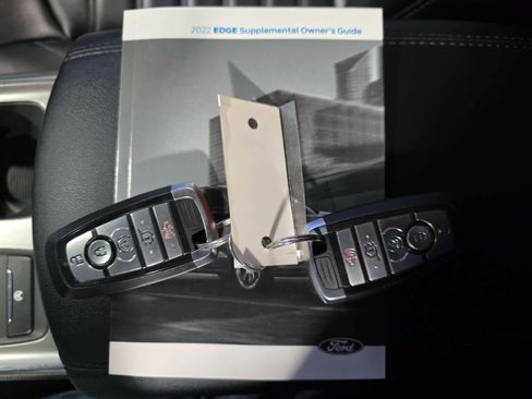 Used 2022 Ford Edge SEL w/ Convenience Package image 23