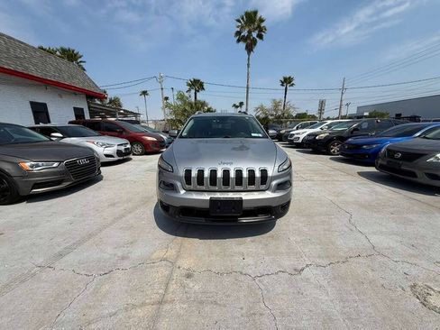 Used 2014 Jeep Cherokee Latitude w/ Cold Weather Group AWD/4WD image 1