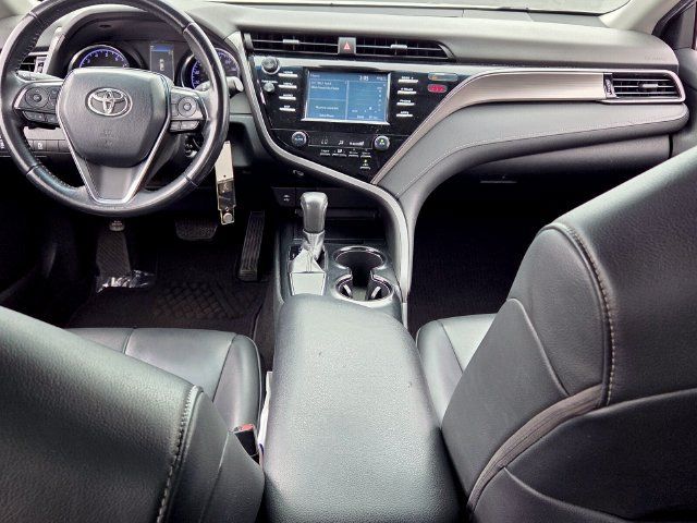 Used 2019 Toyota Camry SE FWD image 8