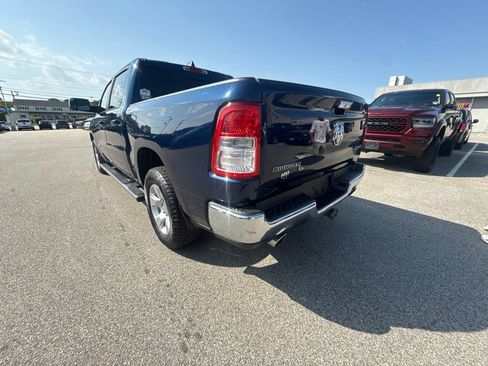 Certified 2019 RAM 1500 Big Horn AWD/4WD image 3