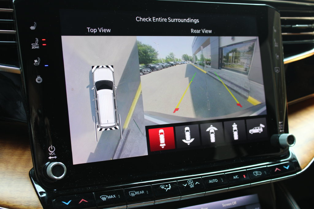 Used 2022 Jeep Grand Wagoneer Series III w/ Rear Seat Video Group 1 AWD/4WD image 10