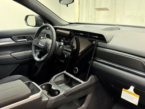 New 2026 GMC Terrain Elevation w/ Elevation Premium Package image 15