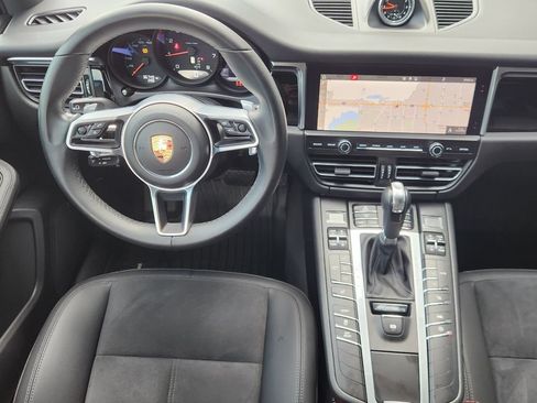 Used 2021 Porsche Macan AWD/4WD image 27