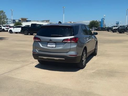 Used 2023 Chevrolet Equinox LT FWD image 8