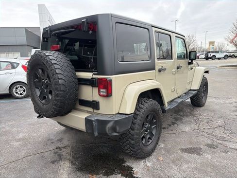 Used 2018 Jeep Wrangler Unlimited Sahara image 6