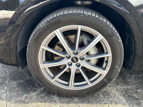 Used 2021 Audi Q5 e Premium Plus w/ Premium Plus Package image 10