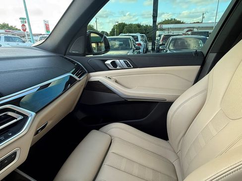 Used 2021 BMW X5 sDrive40i w/ Premium Package RWD image 18