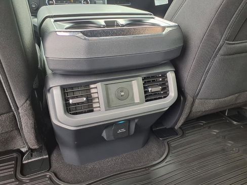 Used 2025 Ford F150 XLT w/ Equipment Group 302A MID RWD image 17