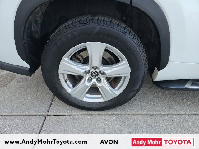 Certified 2022 Toyota Highlander L FWD image 38