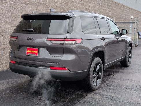 New 2025 Jeep Grand Cherokee L Limited w/ Black Appearance Package image 6