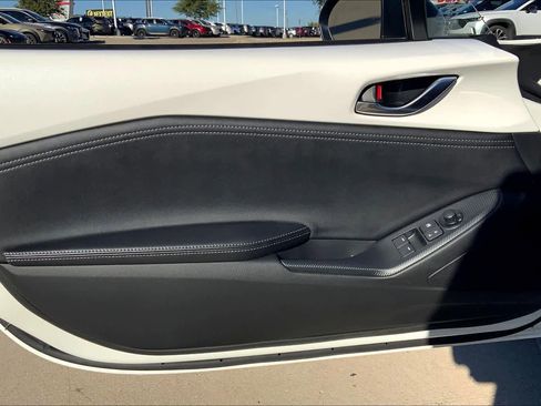 New 2025 MAZDA MX-5 Miata Club image 10