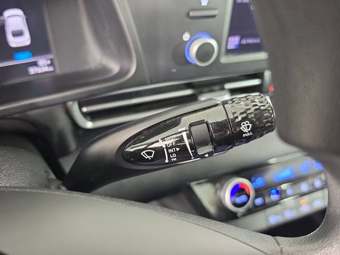 Used 2021 Hyundai Elantra SEL FWD image 21