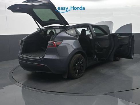 Used 2023 Tesla Model Y Long Range AWD/4WD image 39