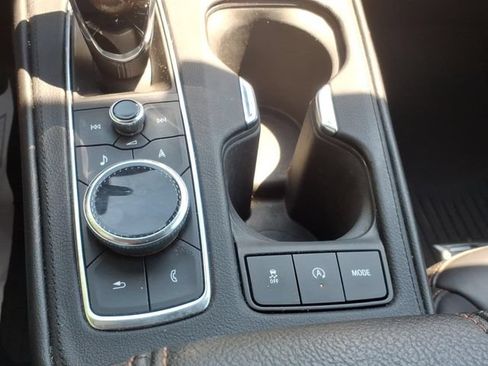Used 2021 Cadillac XT4 Sport w/ Sun And Sound Package AWD/4WD image 31