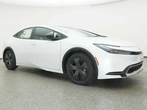 New 2026 Toyota Prius Plug-In Hybrid image 29