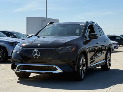 New 2026 Mercedes-Benz EQE 320 4MATIC SUV image 6