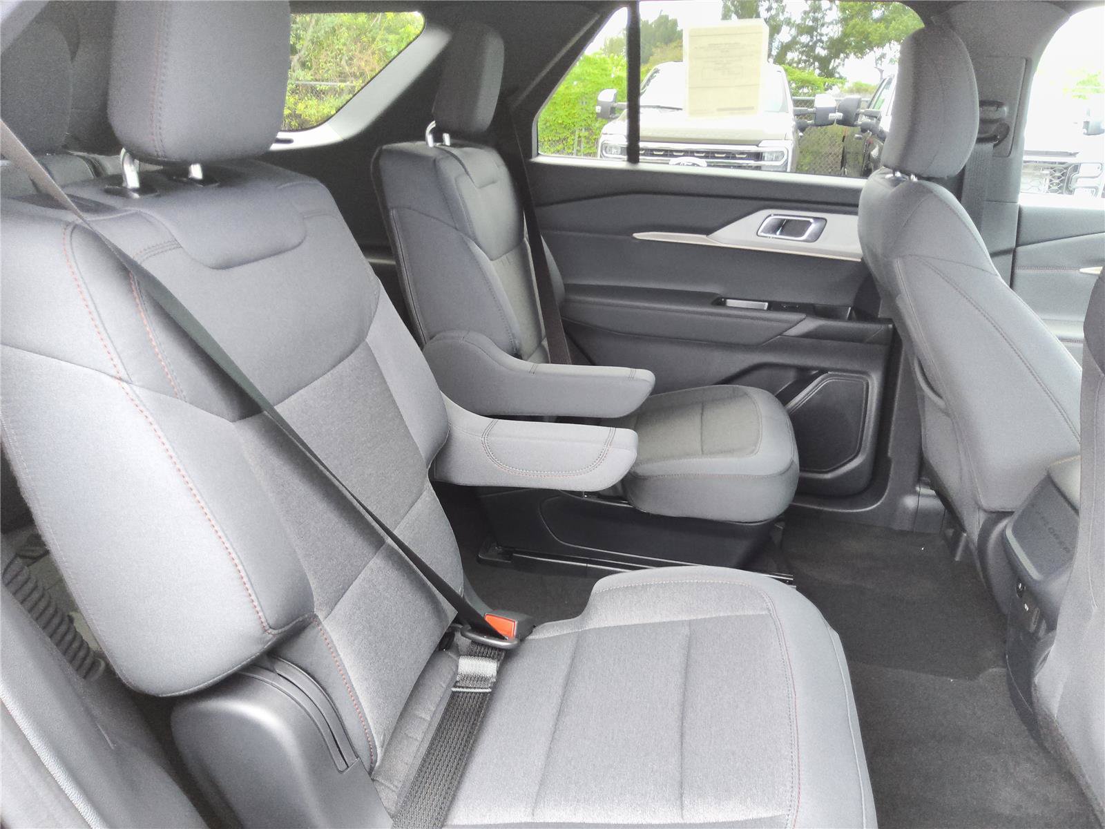 New 2027 Ford Explorer Active RWD image 29