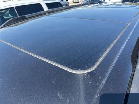 Used 2025 Ford Expedition Platinum image 12